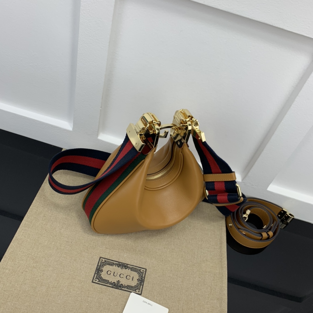 Gucci Hobo Bags